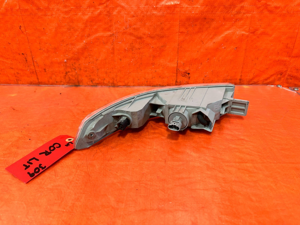 94 97 ACURA INTEGRA   DRIVER LEFT BUMPER MOUNTED CORNER LIGHT LAMP   OEM 3091