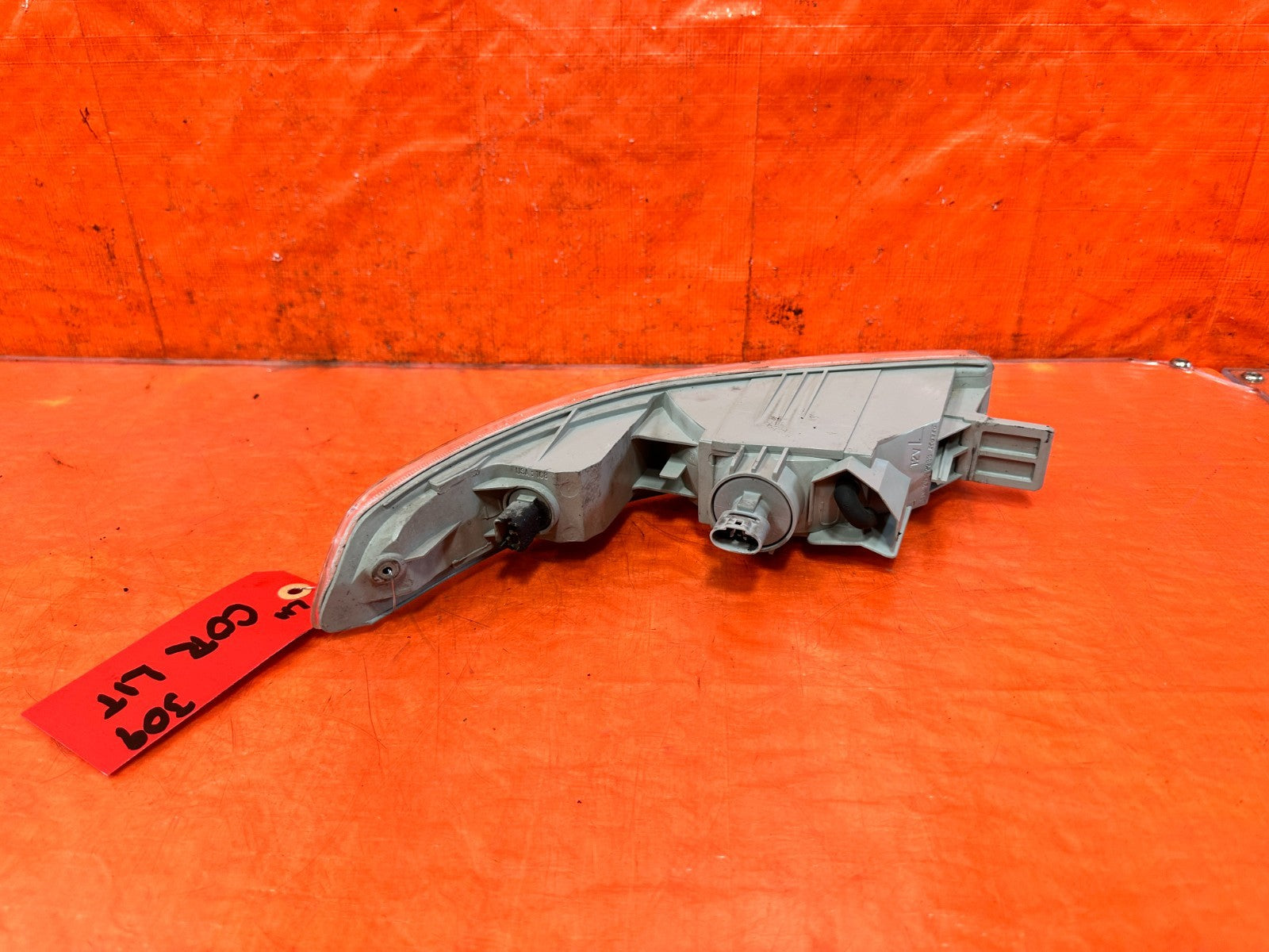 94 97 ACURA INTEGRA   DRIVER LEFT BUMPER MOUNTED CORNER LIGHT LAMP   OEM 3091