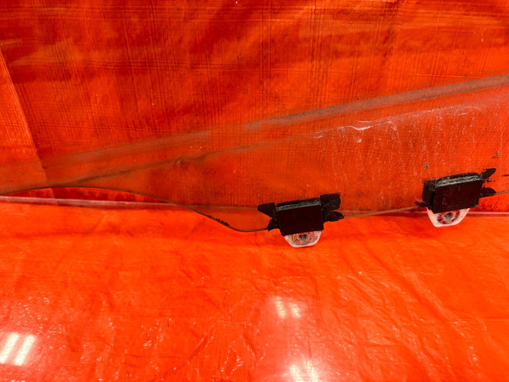 02 06 ACURA RSX   TYPE  S & BASE  PASSENGER RIGHT DOOR GLASS WINDOW   OEM #2805