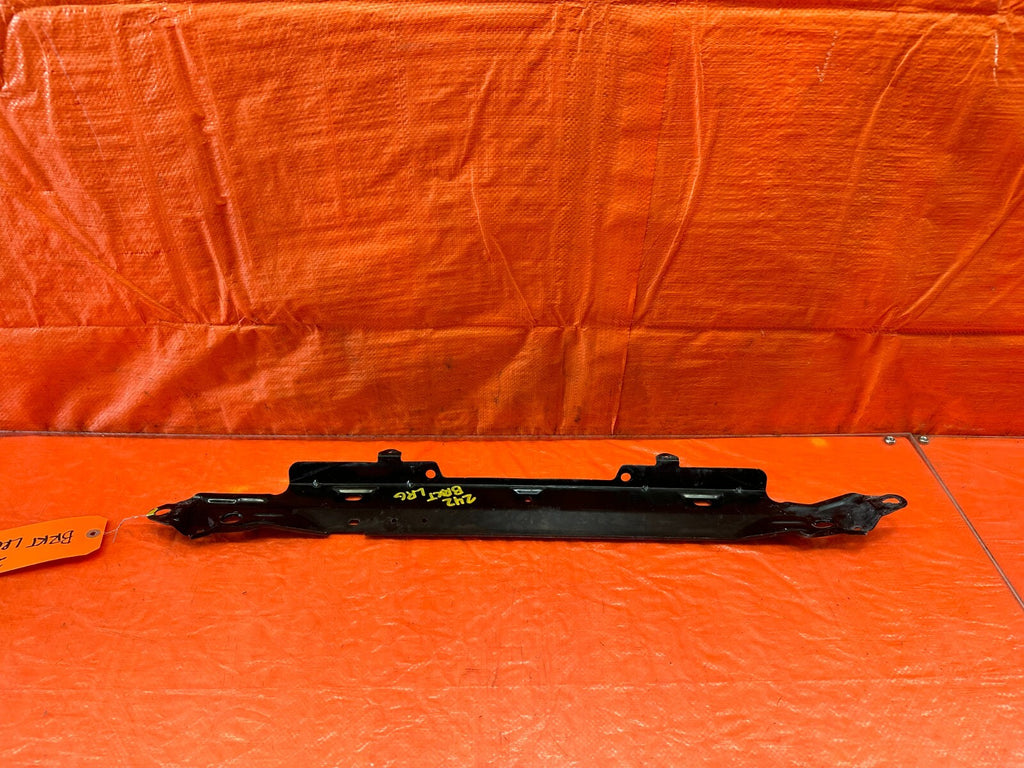14 20 INFINITI Q50   FRONT RADIATOR SUPPORT UPPER RETAINER BRACKET   OEM #2420