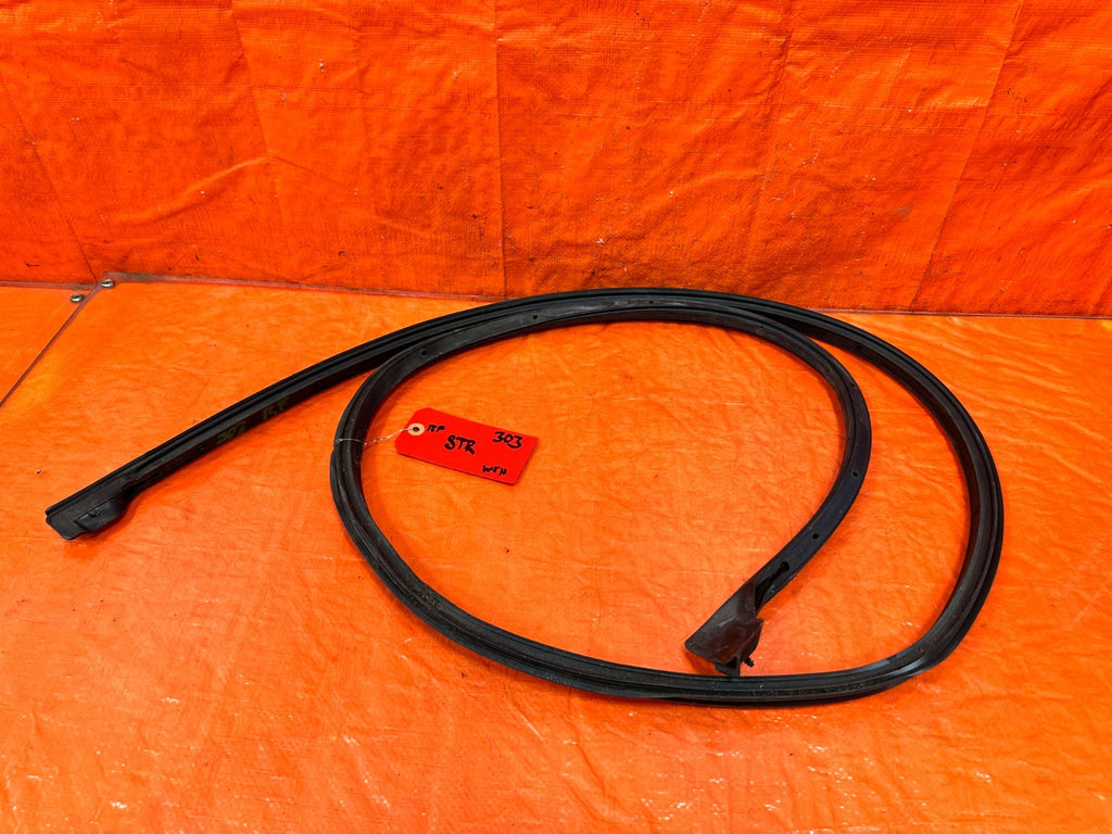 04-11 MAZDA RX8 RX-8 - PASSENGER RIGHT DOOR WEATHER STRIP GASKET SEAL OEM 3030