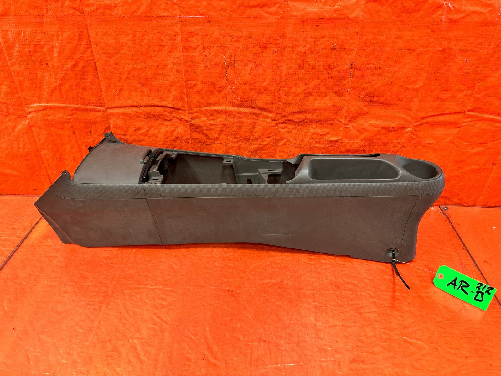 02 06 ACURA RSX   ARM REST CENTER CONSOLE ASSEMBLY   TAN IN COLOR   OEM #2120