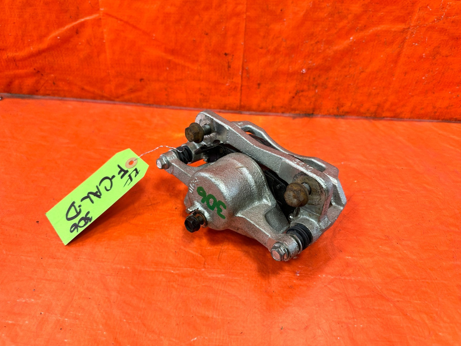 02 05 HONDA CIVIC SI EP3 HATCHBACK PASSENGER RIGHT FRONT BRAKE CALIPER OEM #3063