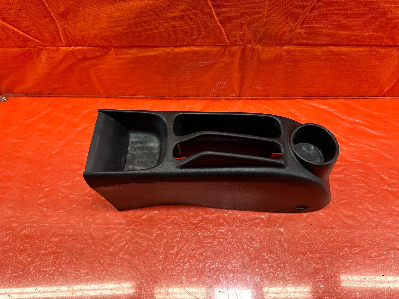 02 05 HONDA CIVIC SI EP3   ARM REST CENTER CONSOLE   REAR PORTION   OEM #1860