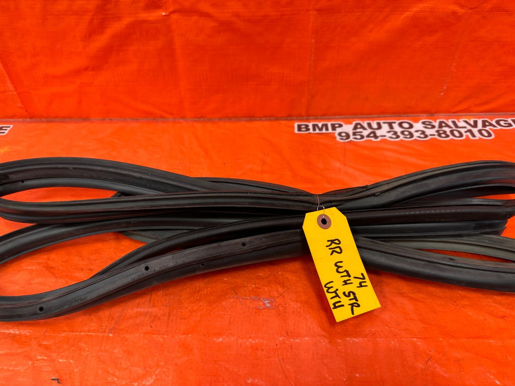 2012 SUBARU WRX STI SEDAN PASSENGER RIGHT REAR DOOR WEATHER STRIP RUBBER GASKET6