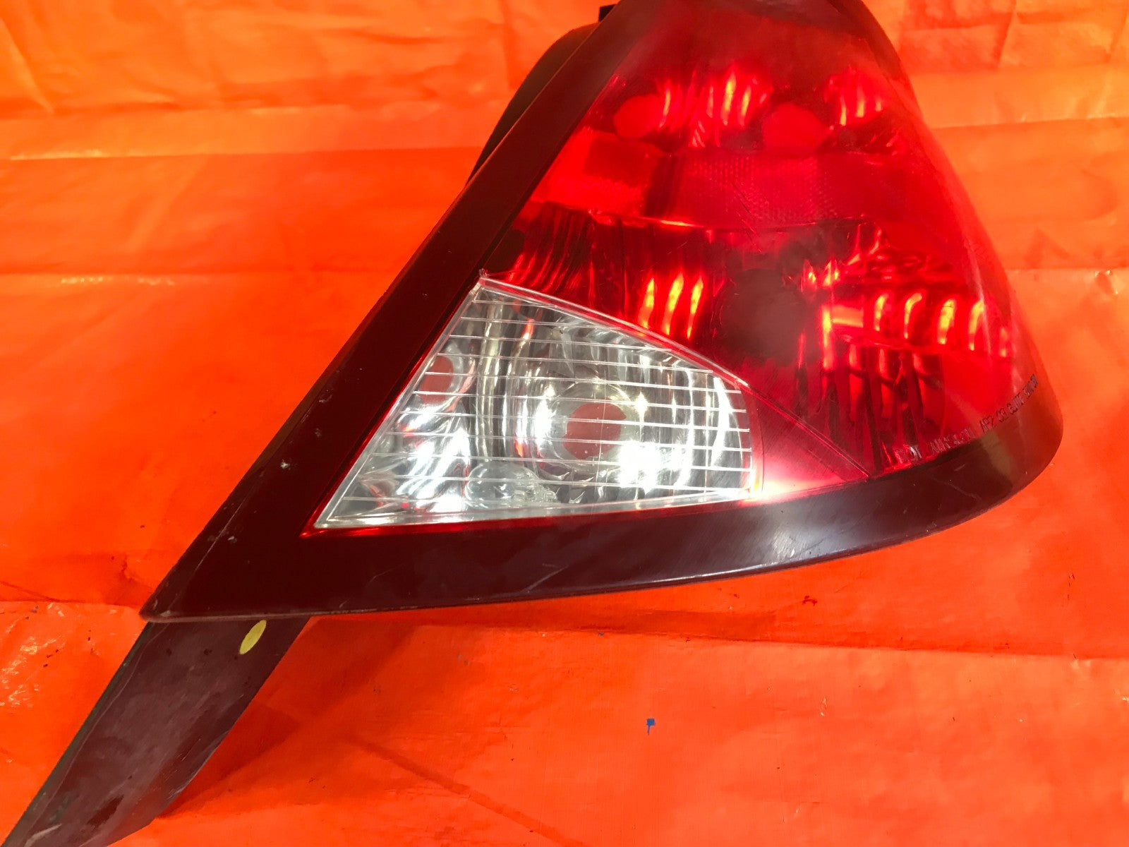 OEM 2003 2004 03 04 SATURN ION 4 DOOR SEDAN PASSENGER RIGHT TAIL LIGHT LAMP 1
