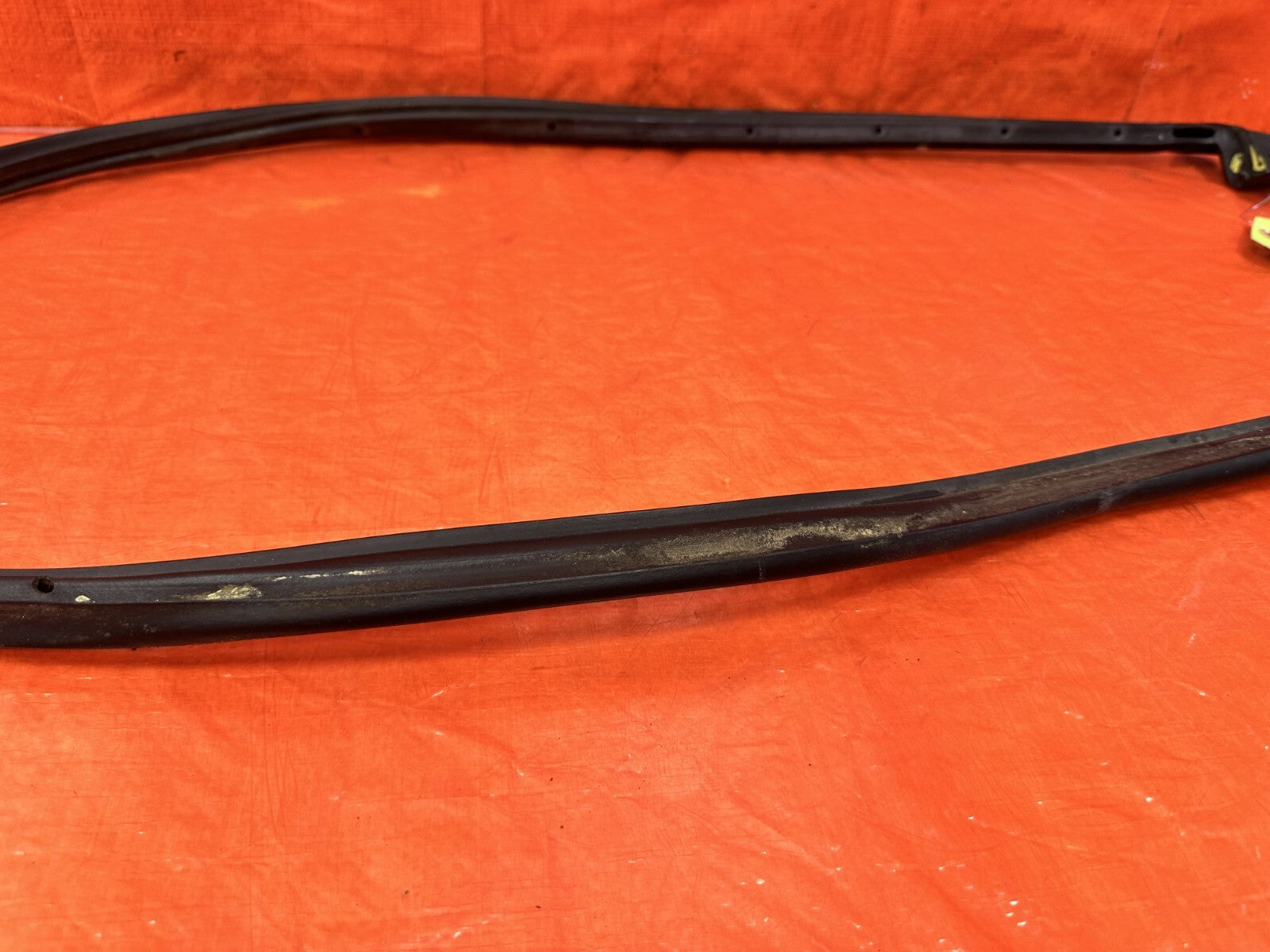 00 09 HONDA S2000 PASSENGER RIGHT DOOR WEATHER STRIP TRIM SEAL GASKET   OEM 2907