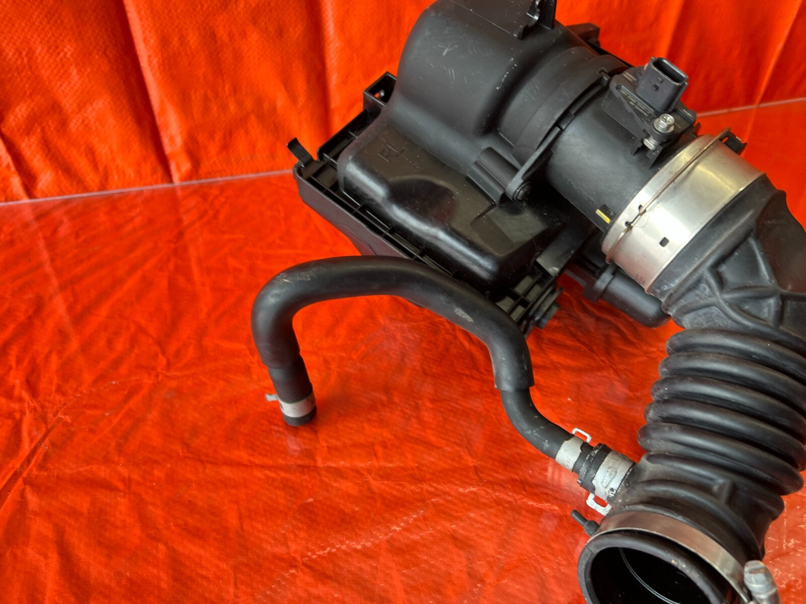 16 20 INFINITI Q50 Q60 3.0L COMPLETE AIR INTAKE HOUSING W/ INLET DUCT ARM RIGHT 5