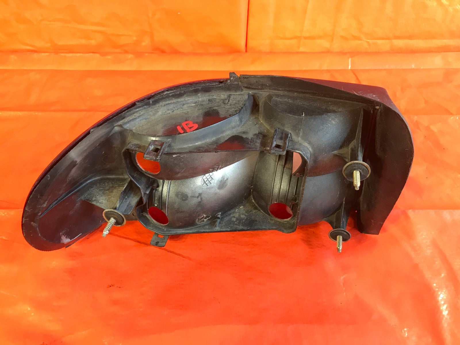 OEM 1997 1998 1999 CHEVROLET CHEVY MALIBU PASSENGER RIGHT TAIL LIGHT LAMP R RH6