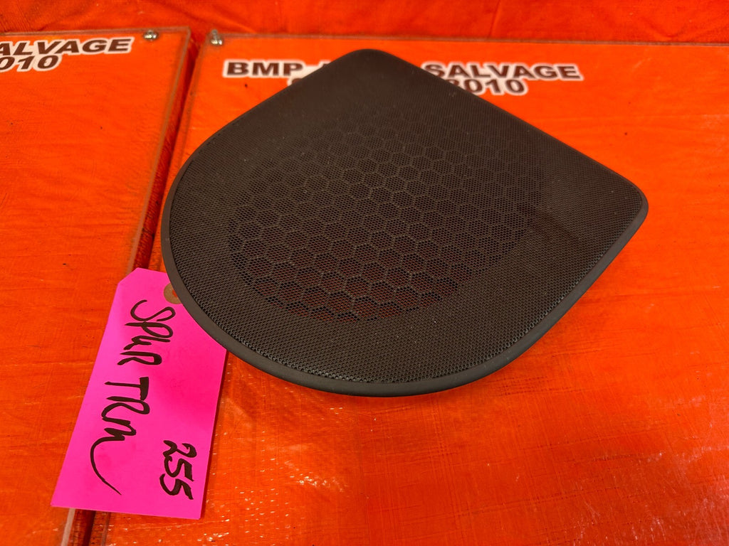 04 08 ACURA TSX   REAR SPEAKER COVER TRIM PLASTIC LEFT OR RIGHT   OEM #255 10