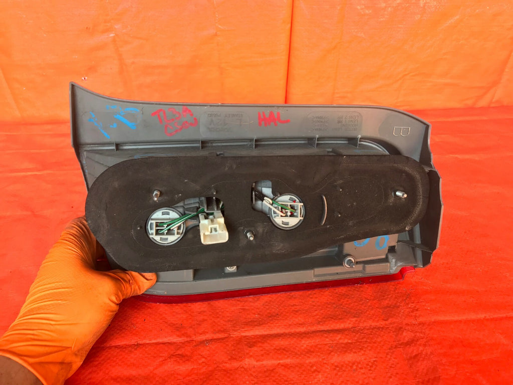 OEM 2008 2009 2010 SCION XB DRIVER LEFT TAIL LIGHT LAMP 08 09 10 L LH  6