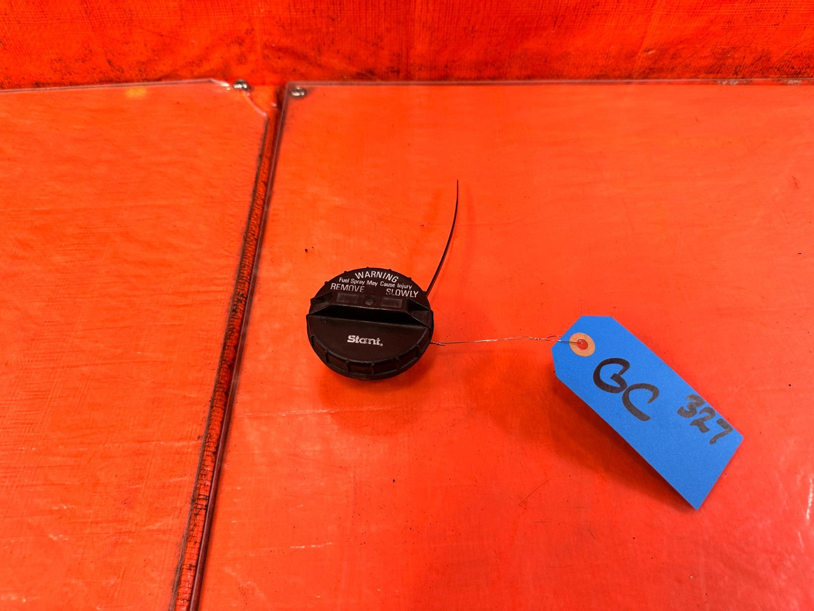 92 95 HONDA CIVIC   2D COUPE   FUEL TWIST CAP   OEM #3270