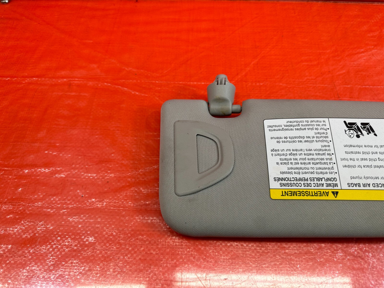 17 20 INFINITI Q50 / 17 20 Q60   SUNROOF MODEL   SUN VISOR   DRIVER LEFT OEM 1857