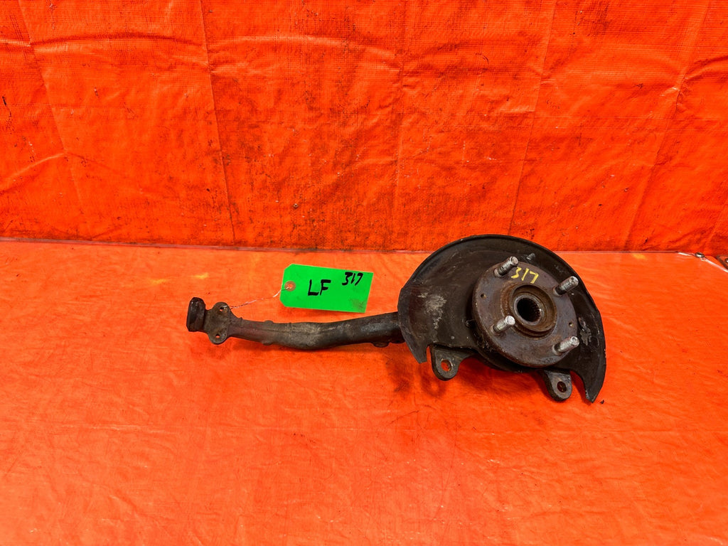 90 91 HONDA CIVIC HATCHBACK   DRIVER LEFT FRONT SPINDLE KNUCKLE HUB OEM 3170