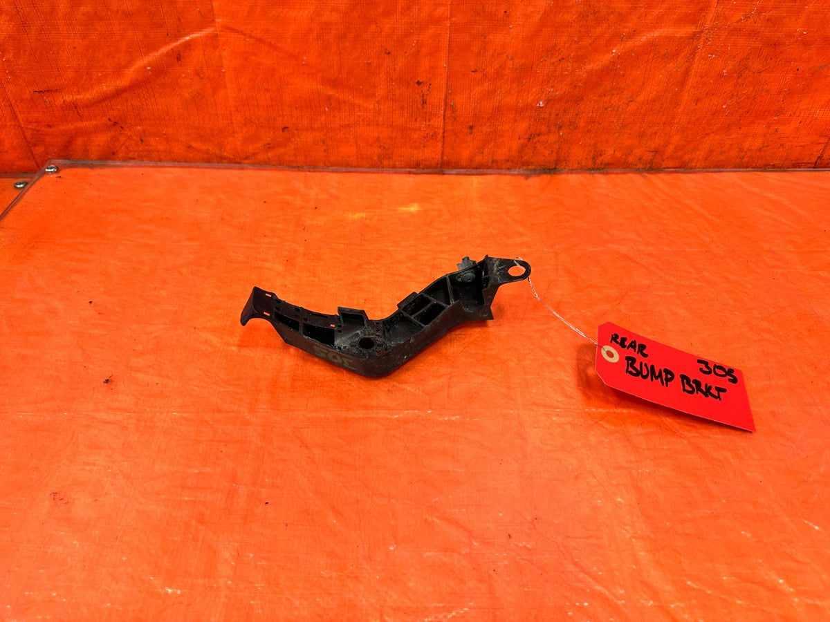 09-14 ACURA TSX - PASSENGER RIGHT TAIL LIGHT BRACKET - OEM #3051