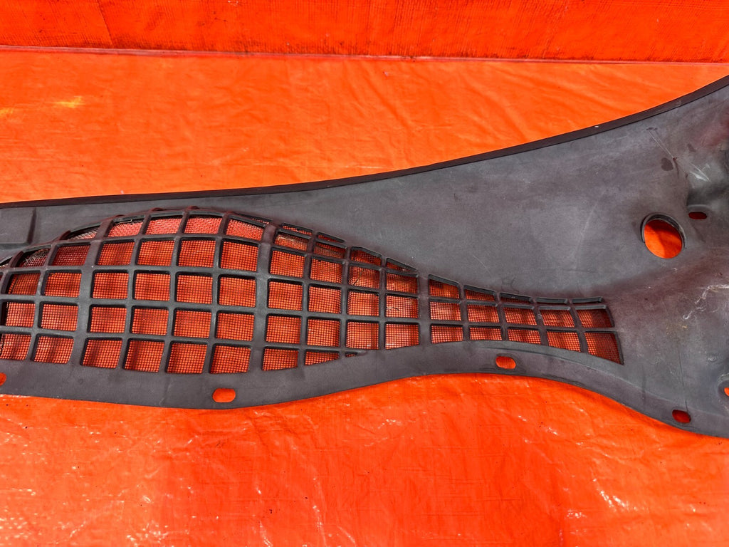 92 00 LEXUS SC300   WIPER COWL TRIM   DRIVER LEFT SIDE   OEM FACTORY #2765
