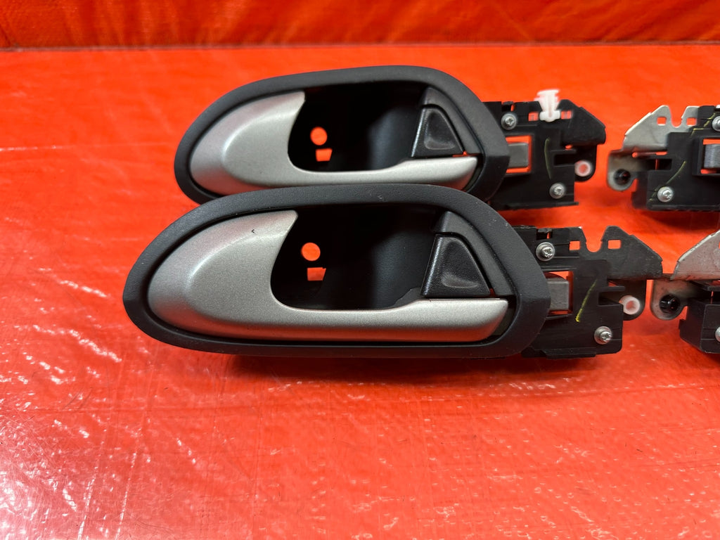 06 11 CIVIC 4D SEDAN   BLACK SI MODEL   INTERIOR DOOR GRAB PULL HANDLES OEM #2036