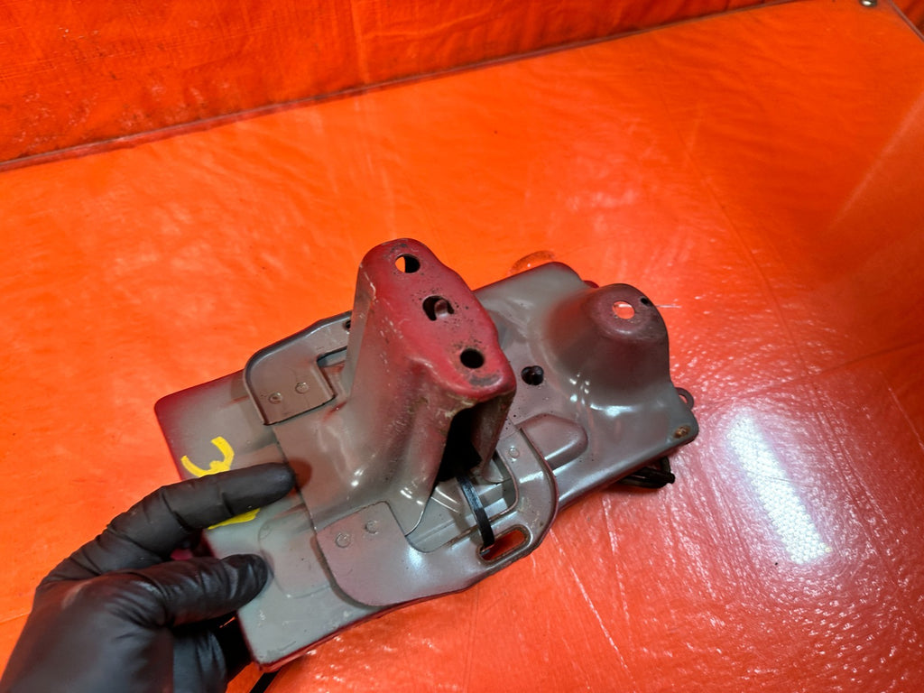 HONDA & ACURA   INTEGRA CIVIC DEL SOL   BATTERY TRAY   OEM FACTORY OE #3194