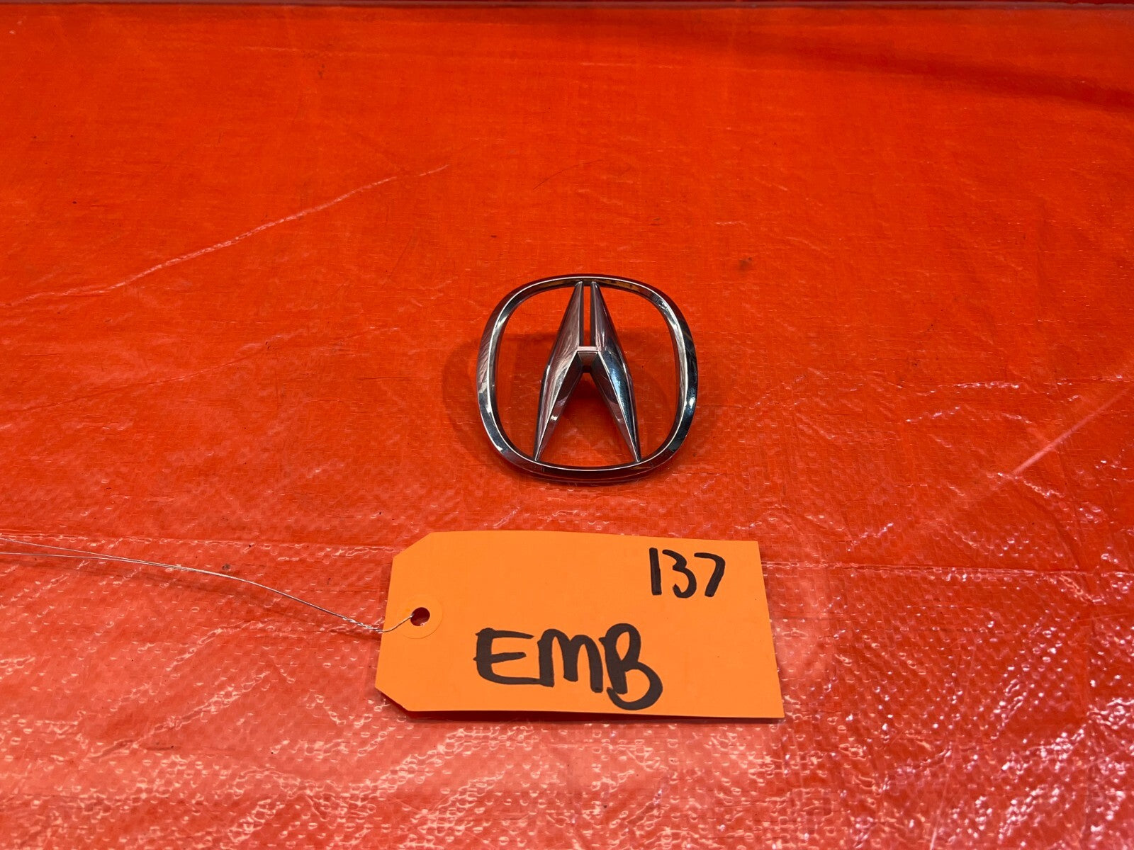 04 08 ACURA TL   ACURA " A " TRUNK BADGE EMBLEM INSIGNIA ORNAMENT   OEM #1370