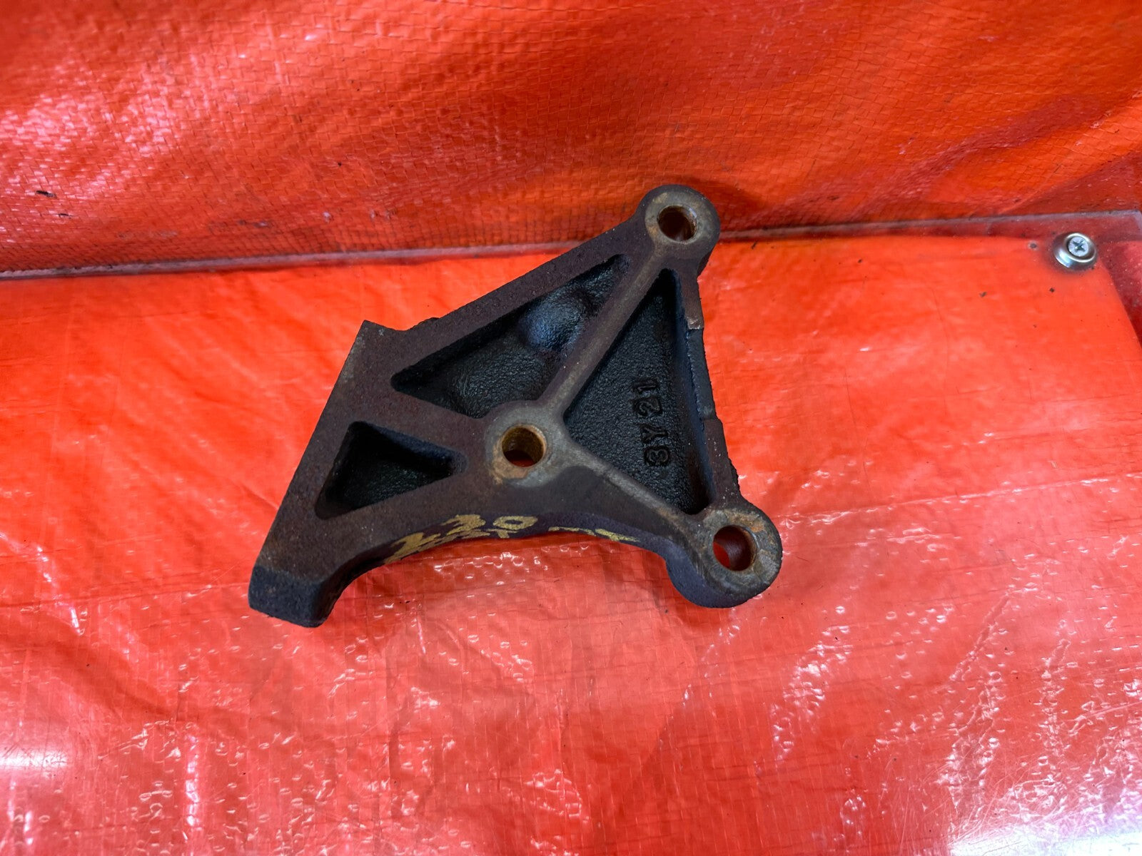 02 05 HONDA CIVIC SI EP3 HATCHBACK   ENGINE MOTOR POST MOUNT BRACKET   OEM #2305