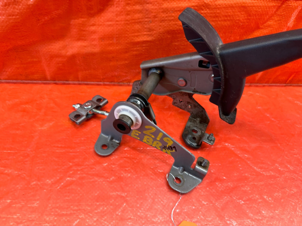 13 16 HYUNDAI GENESIS COUPE   LEATHER EMERGENCY PARKING BRAKE HANDLE OEM #2197