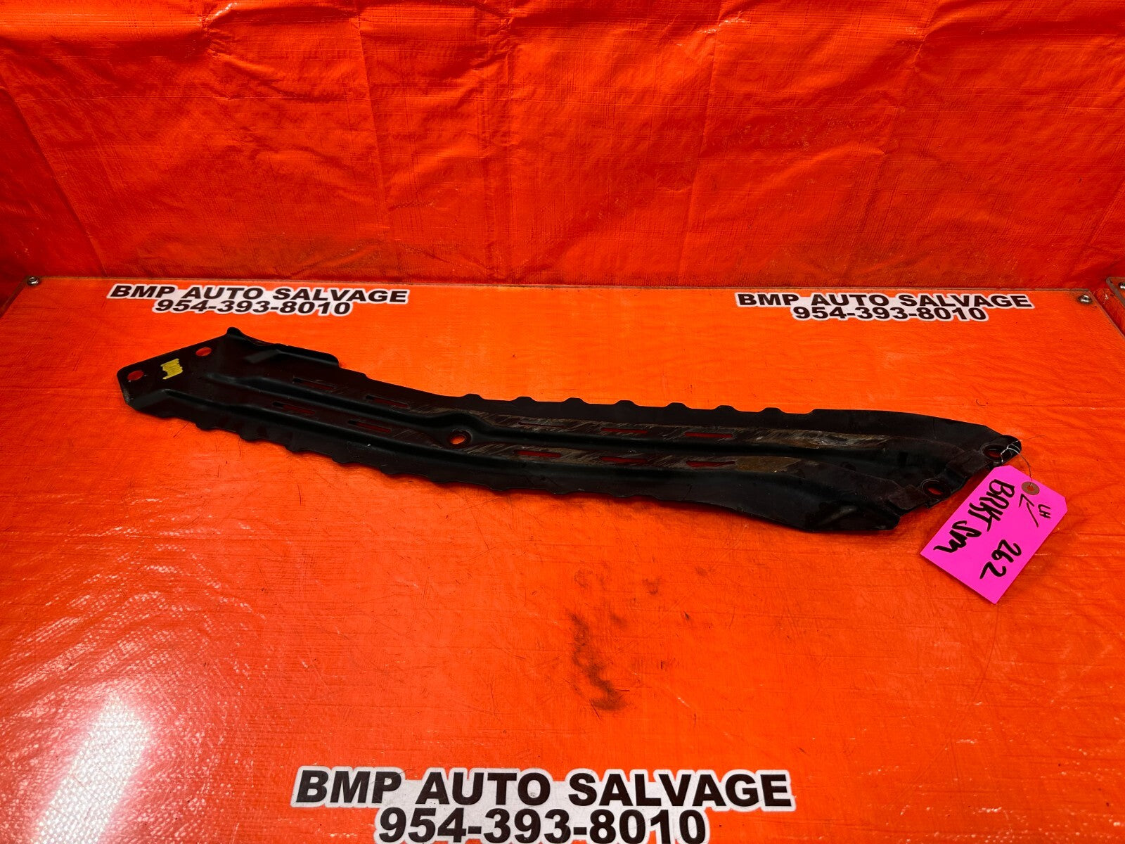 2004 04 NISSAN 350Z   DRIVER LEFT FRONT SUBFRAME BRACKET BRACE   OEM #2620