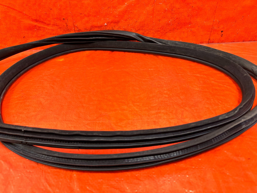 09 14 ACURA TSX   PASSENGER RIGHT FRONT DOOR TO CHASSIS OPEN TRIM SEAL OEM 3059