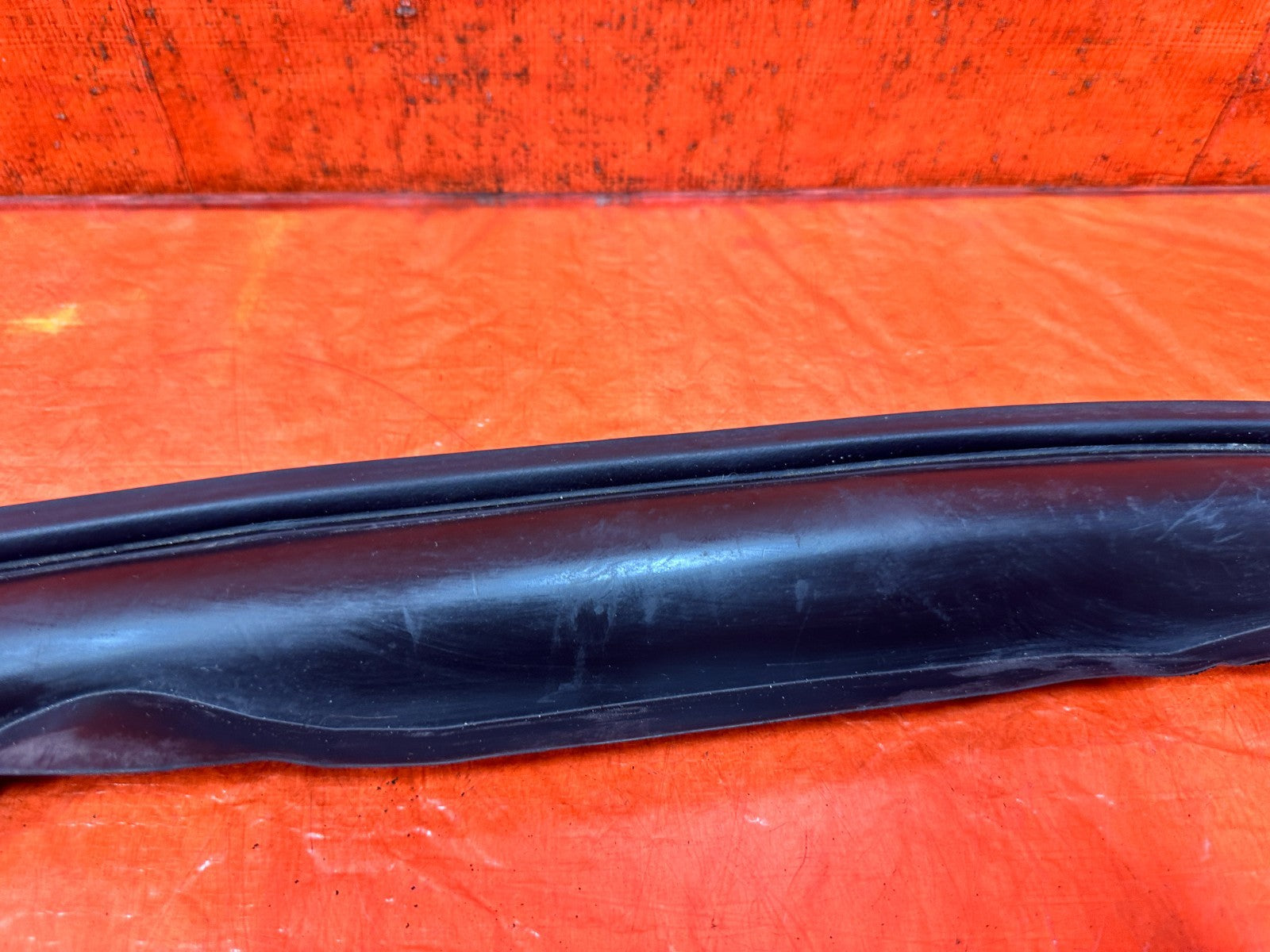 08 15 INFINITI G37 & Q60 COUPE   ENGINE BAY UNDER THE HOOD LEFT FENDER SEAL 3286