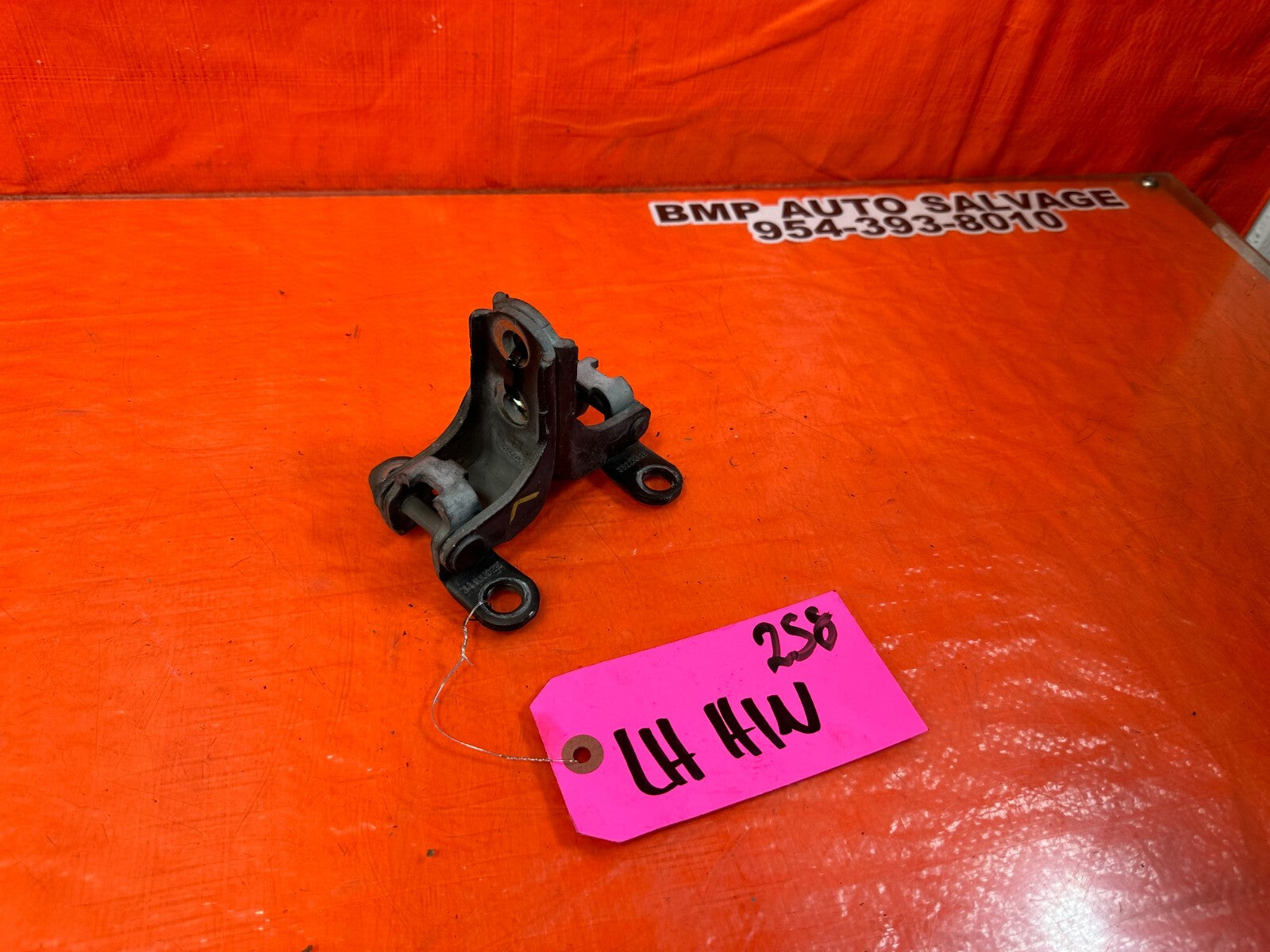 02 05 HONDA CIVIC SI EP3 HATCHBACK DOOR HINGE SET UPPER & LOWER   LEFT   OEM 2580