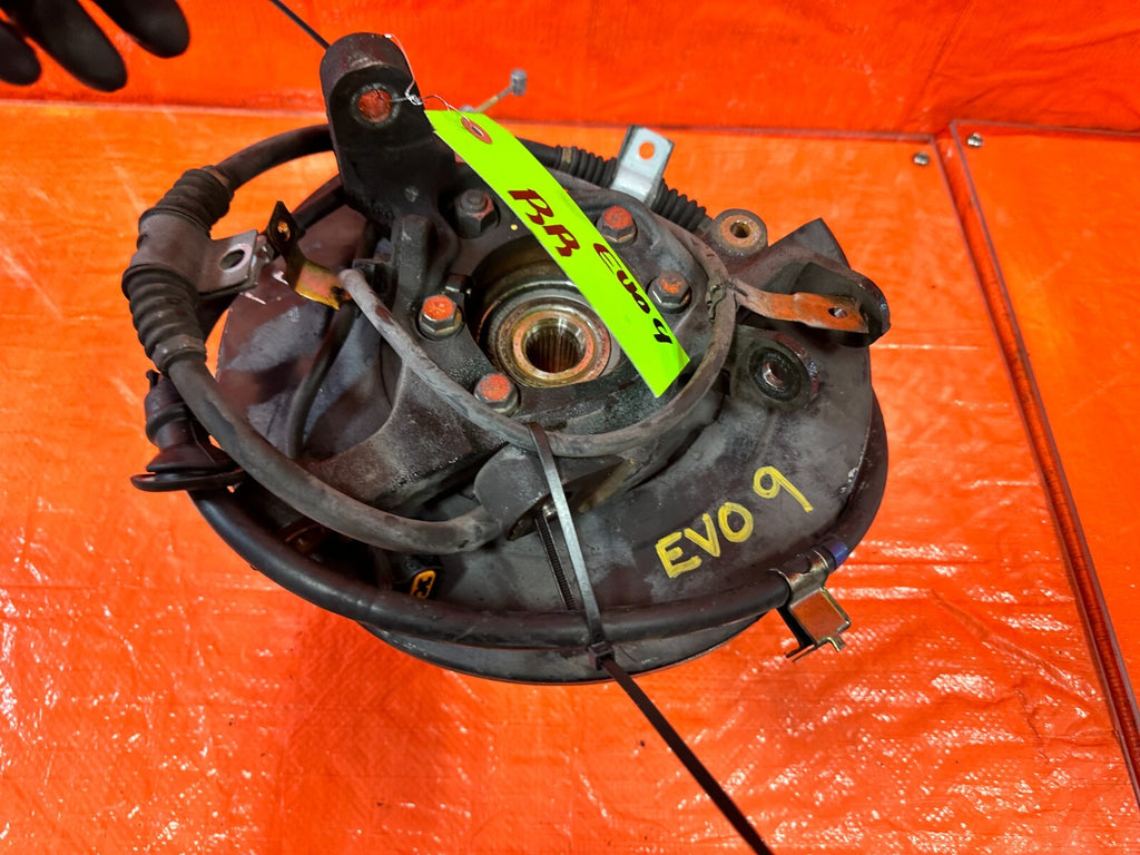 03 06 LANCER EVOLUTION VIII 8 EVO IX 9   RIGHT REAR  SPINDLE KNUCKLE HUB12
