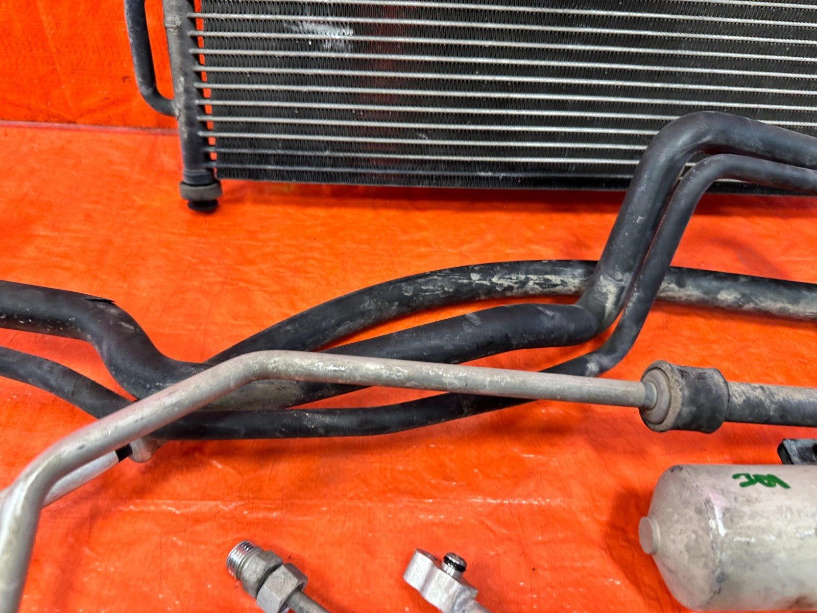 97 01 HONDA CR V CRV COMPLETE AIR CONDITIONING AC LINE SET W/ CONDENSER FAN 30112