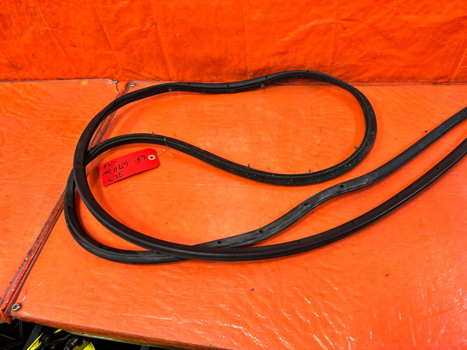 92 95 HONDA CIVIC   2D COUPE   DRIVER LEFT FRONT   DOOR WEATHER STRIP   OEM #3276