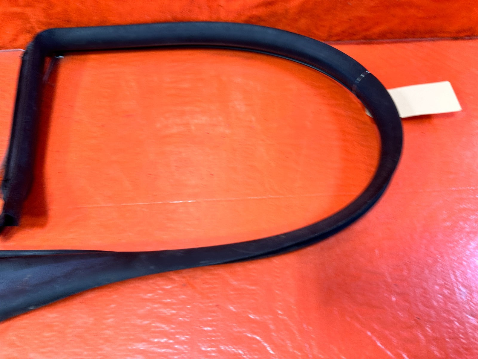 10 16 HYUNDAI GENESIS COUPE   DRIVER LEFT DOOR UPPER WEATHER STRIP SEAL OEM #32612