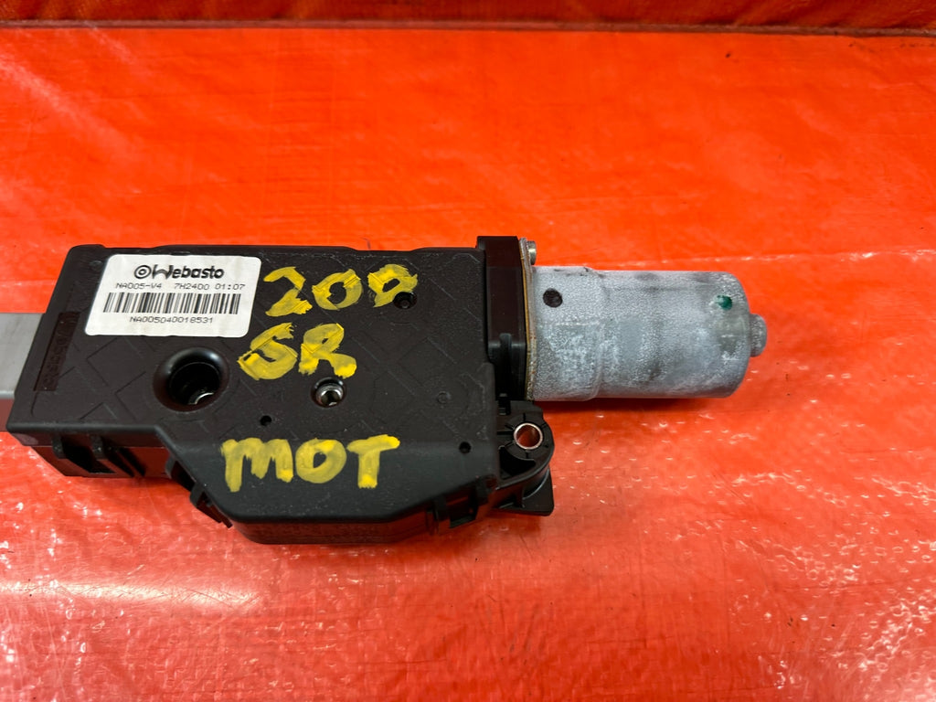 17 20 INFINITI Q60   SUNROOF MOONROOF SLIDING ROOF MOTOR   OEM FACTORY #2005