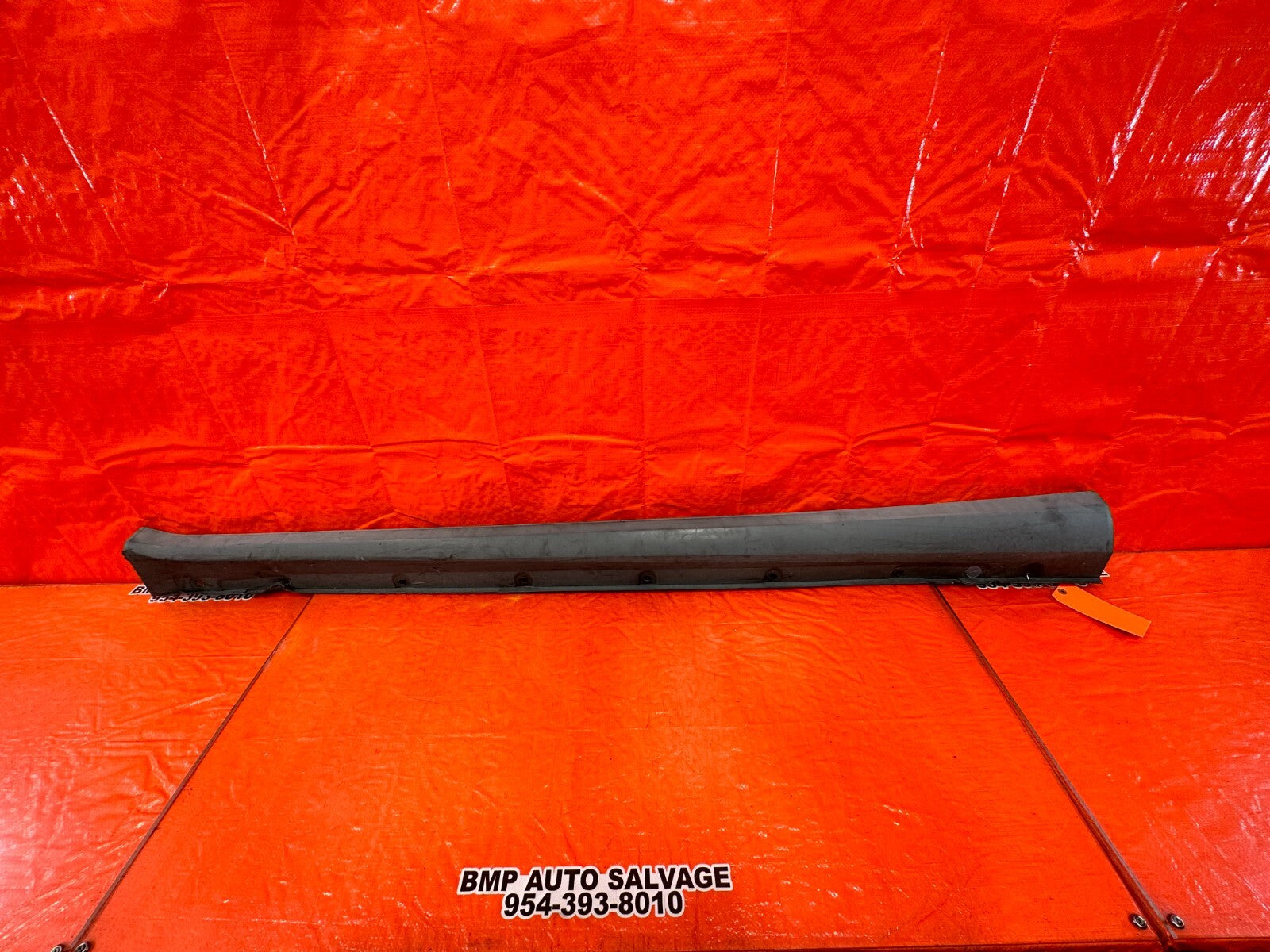 00 05 TOYOTA CELICA   SIDE SKIRT ROCKER MOLDING TRIM LEFT SIDE NON TRD   OEM 2500