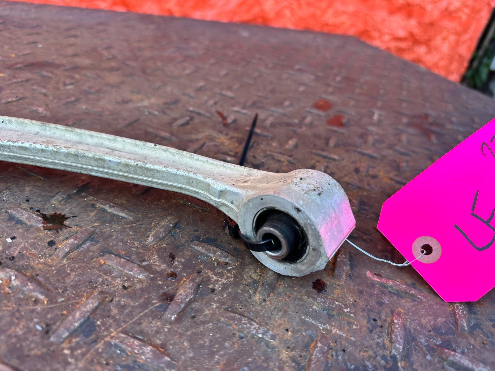 08 15 INFINITI G37 & Q60 2D   RWD ONLY   LEFT FRONT UPPER CONTROL ARM   OEM 2785