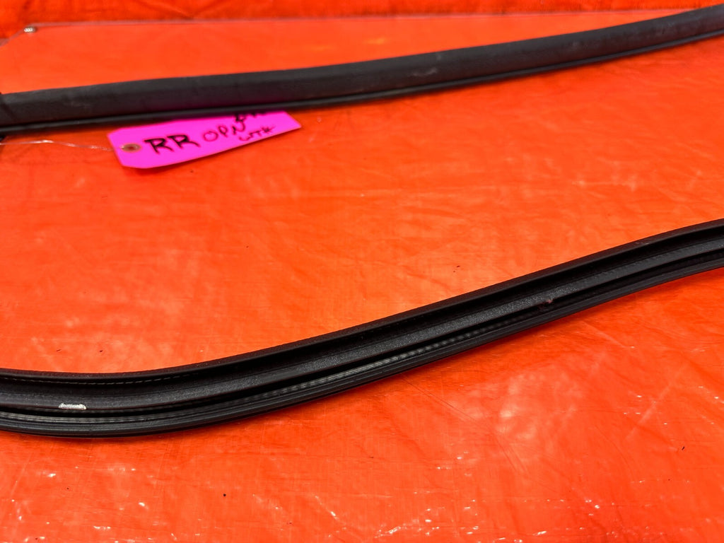06 11 CIVIC 4D SEDAN   PASSENGER RIGHT REAR DOOR TO CHASSIS OPEN TRIM   OEM #708
