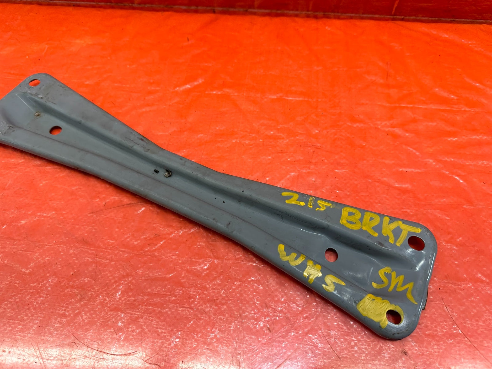 14 20 INFINITI Q50   FRONT CENTER RADIATOR SUPPORT BRACE BRACKET   OEM #2155