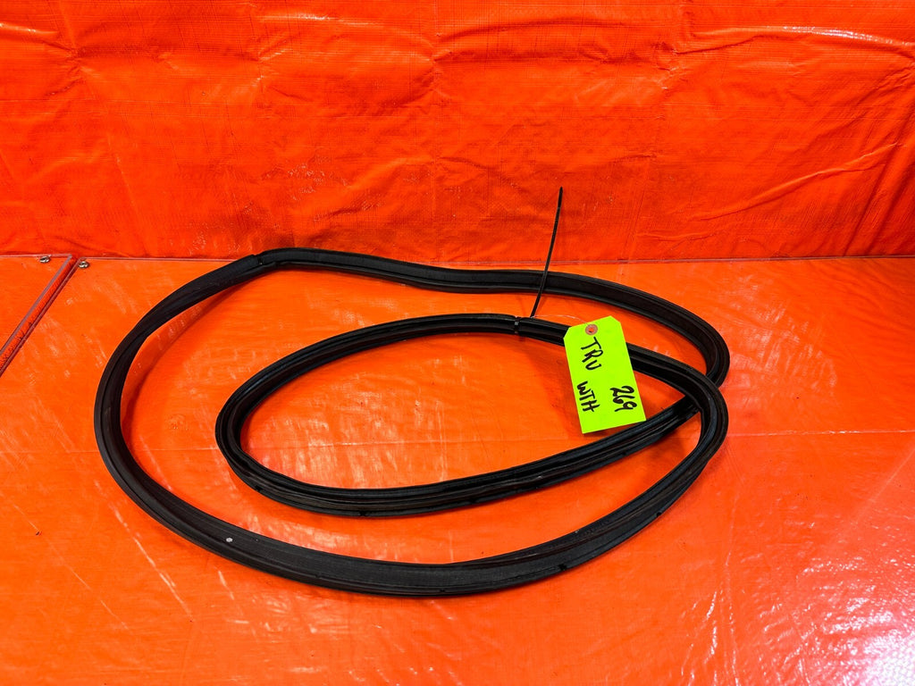 12 15 HONDA CIVIC SI 2D COUPE   REAR TRUNK WEATHER STRIP GASKET SEAL   OEM #2690