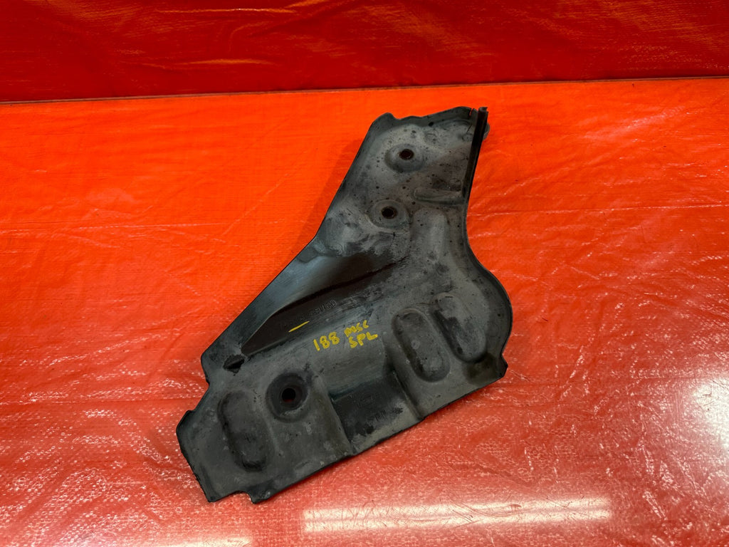 08 10 INFINITI G37 2D COUPE   SPLASH SHIELD REAR UNDER COVER RIGHT   OEM #1880