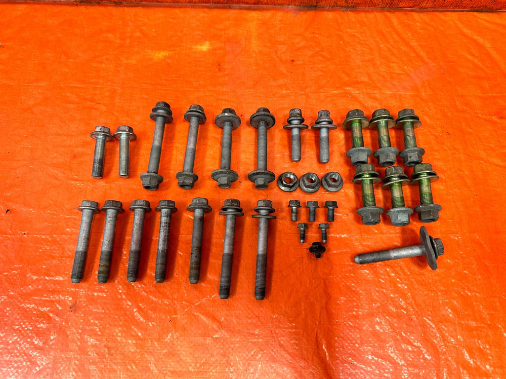 18 22 HONDA ACCORD 1.5L   REAR SPINDLE KNUCKLE HUB BOLTS HARDWARE   OEM #32411