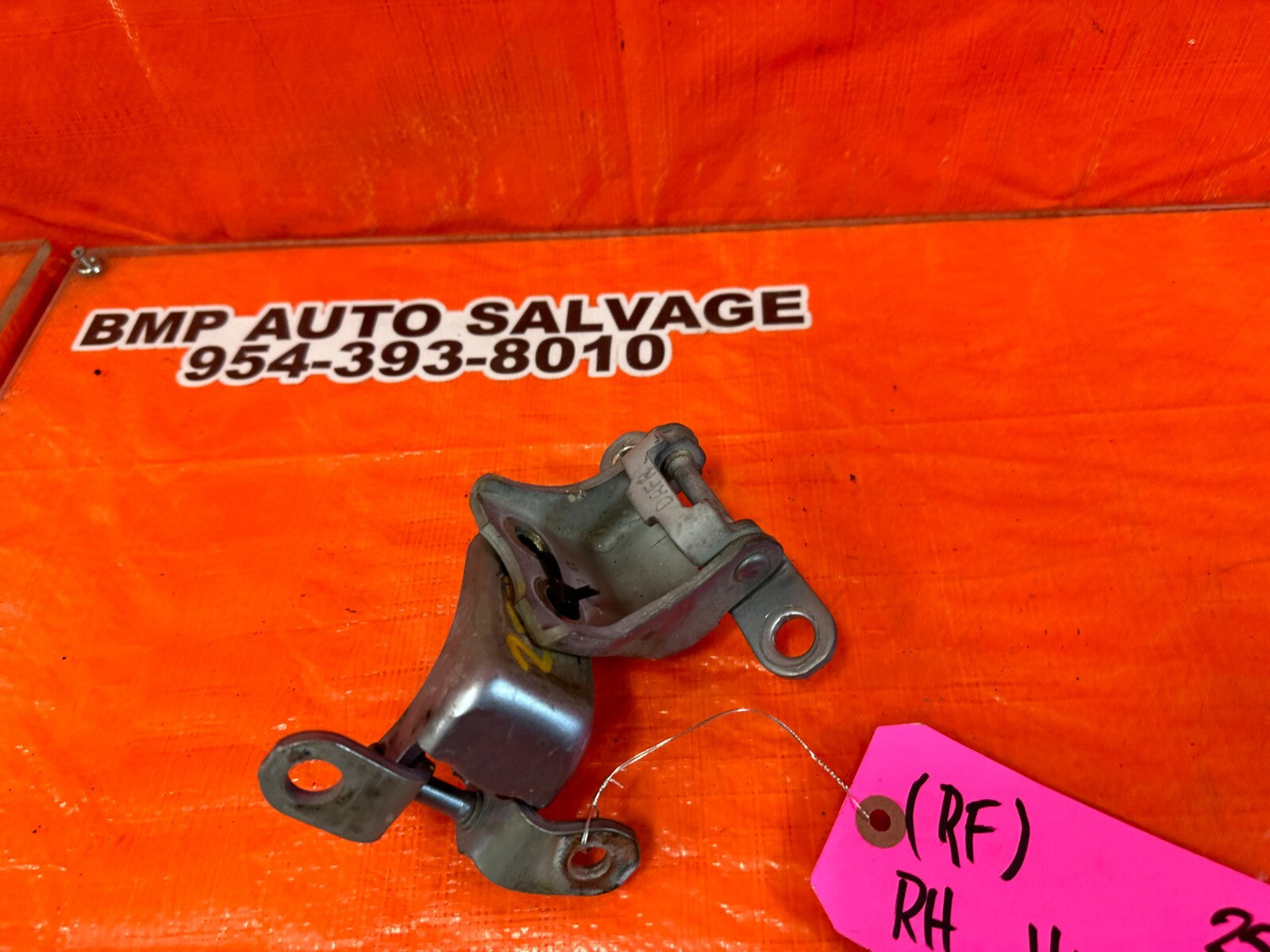 04 08 ACURA TSX   PASSENGER RIGHT FRONT DOOR HINGE SET UPPER LOWER   OEM #2555