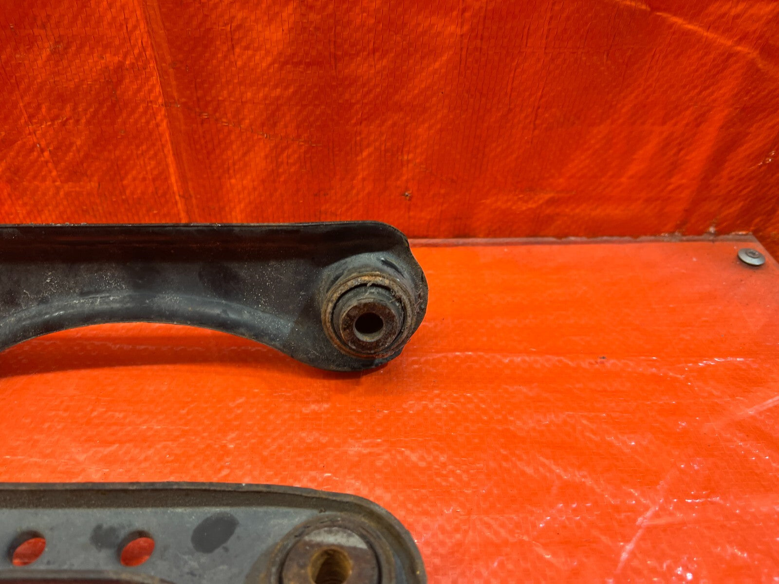 94 01 ACURA INTEGRA   RIGHT REAR UPPER CONTROL & COMPENSATOR ARM SET   OEM #16110