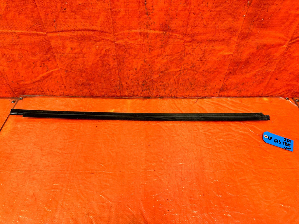 08 15 INFINITI G37 COUPE &   DRIVER LEFT EXTERIOR WINDOW GLASS TRIM OEM 3291