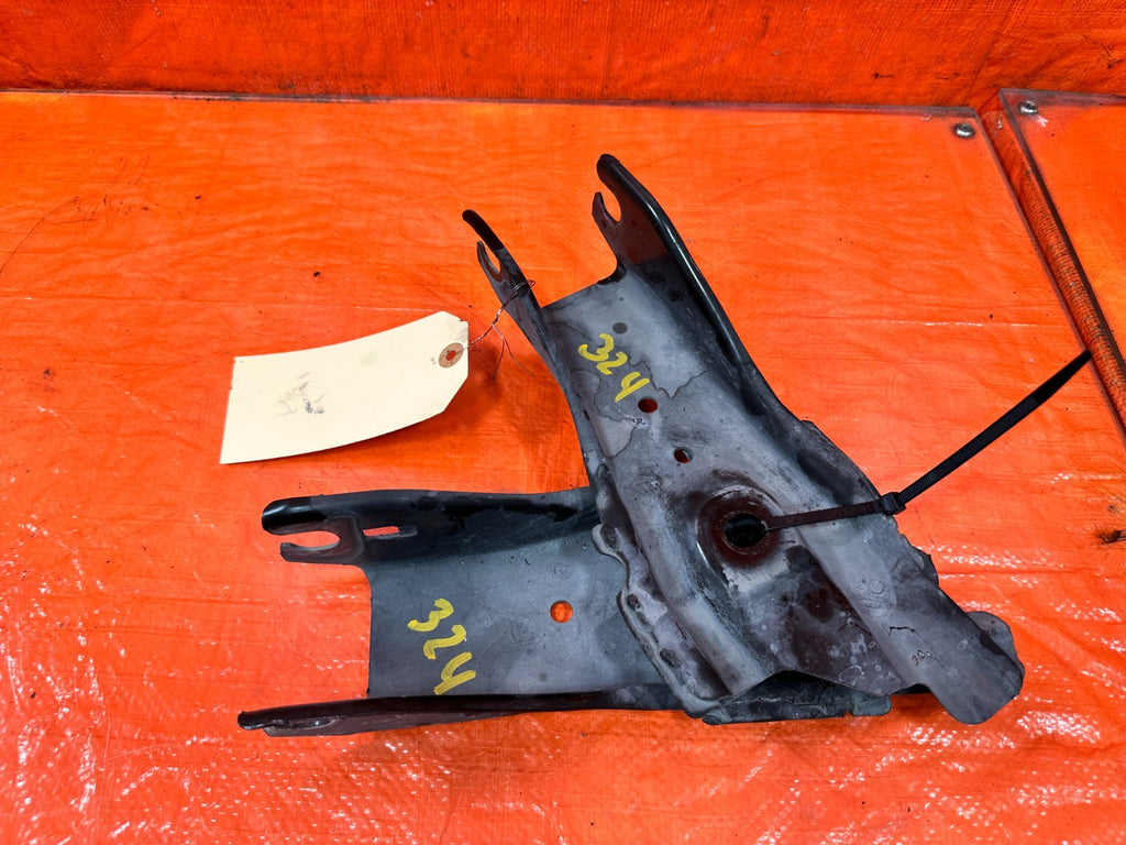 18 22 HONDA ACCORD 1.5L   FRONT CROSSMEMBER SUBFRAME BRACKETS   OEM FACTORY #3240
