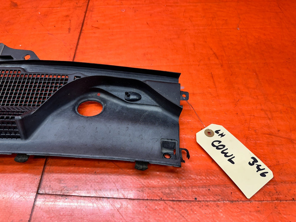 03-08 NISSAN 350Z - DRIVER LEFT WINDSHIELD COWL TRIM - OEM #3464