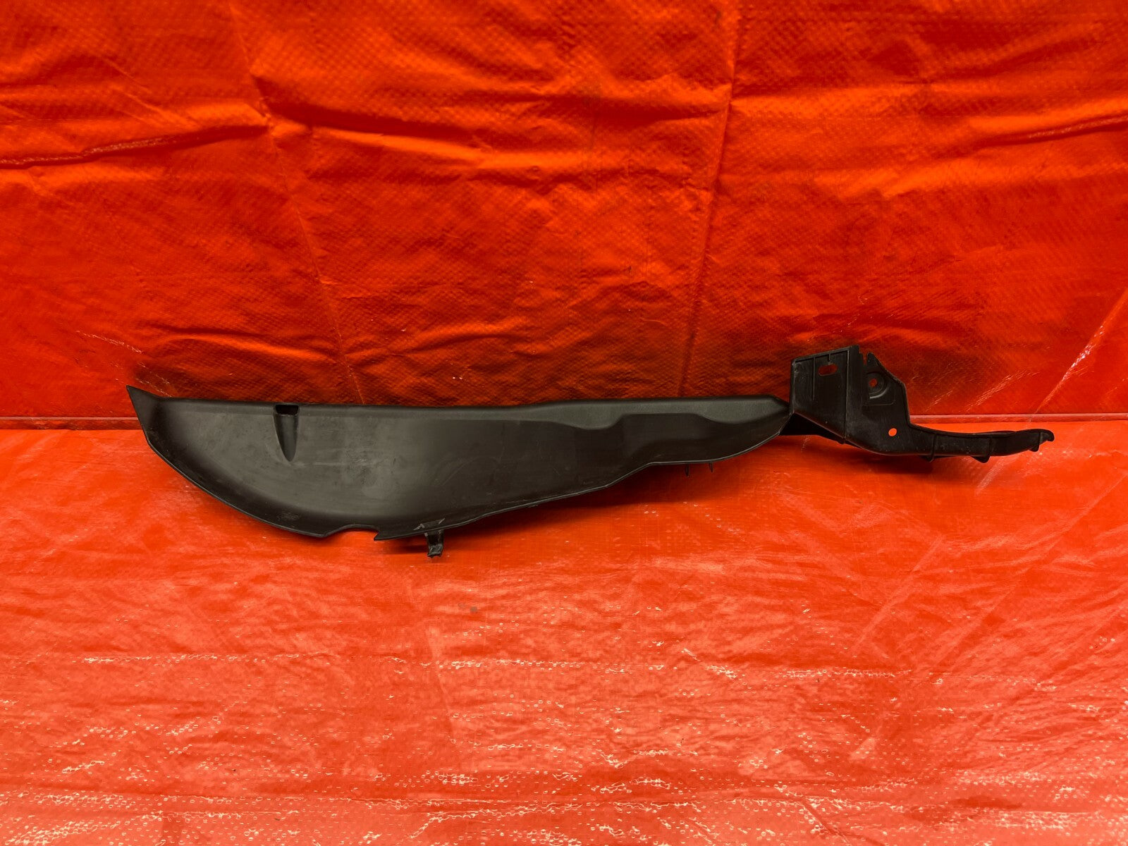 06 11 HONDA CIVIC SI   UNDER HOOD FENDER TRIM   PASSENGER RIGHT SIDE   OEM OE0