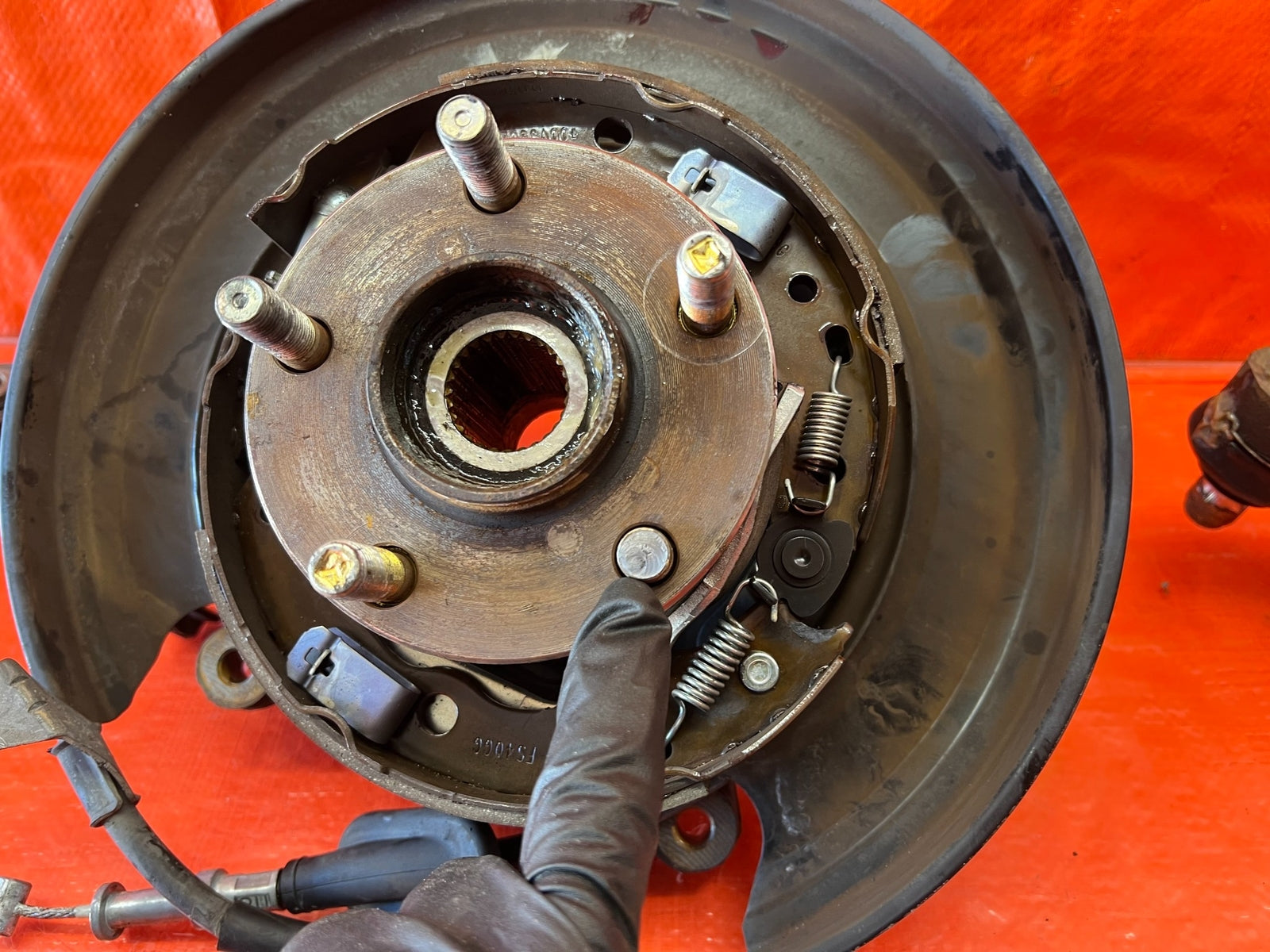 13 16 SCION FRS   DRIVER LEFT REAR SPINDLE KNUCKLE HUB W/ ALL CONTROL ARMS OEM11