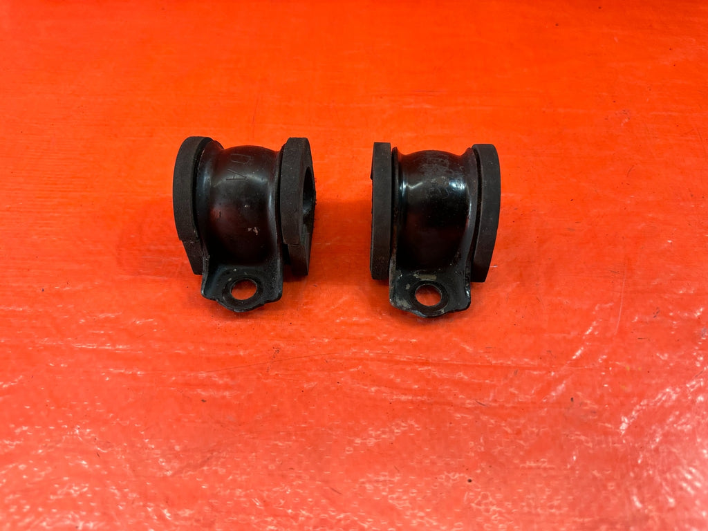 04 08 ACURA TSX   FRONT SWAY BAR BUSHINGS AND BRACKETS   OEM FACTORY #1964