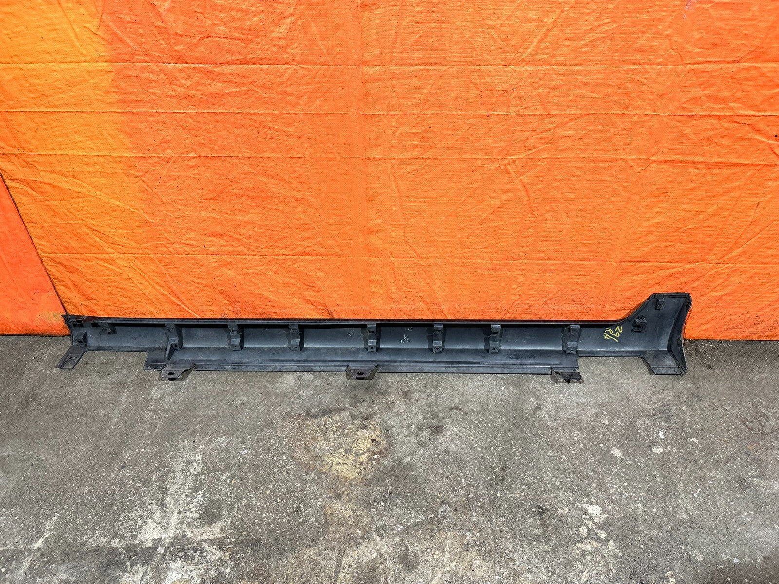 04 05 ACURA TSX   SIDE SKIRT ROCKER MOLDING TRIM   RIGHT SIDE   OEM #2918